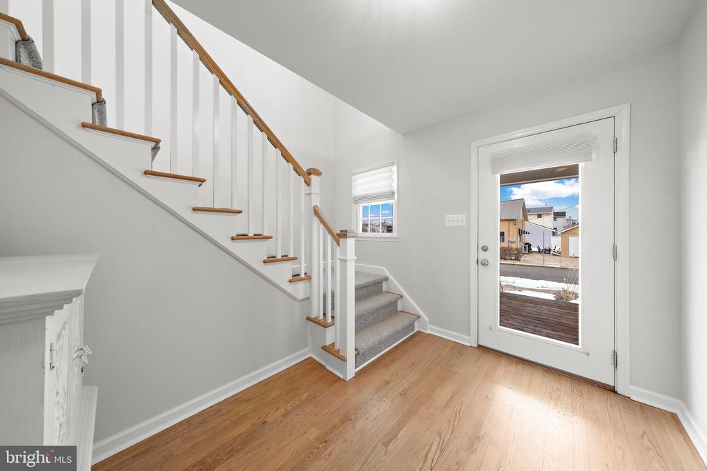 4 E GOLDSBOROUGH (63RD ST.)
