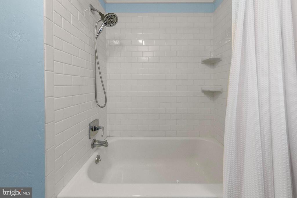 116 E 28TH STREET