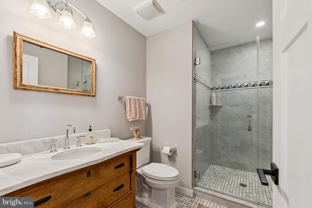 108 E 27TH STREET