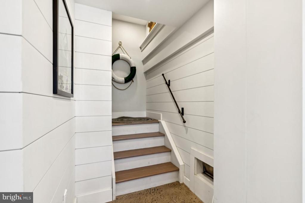 108 E 27TH STREET