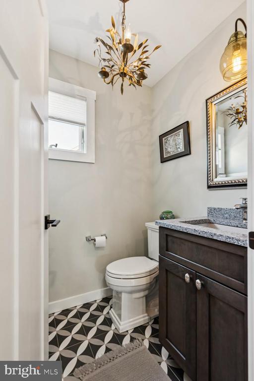 108 E 27TH STREET