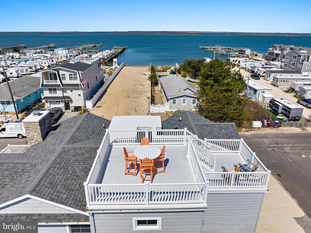 30 W HARDING AVENUE