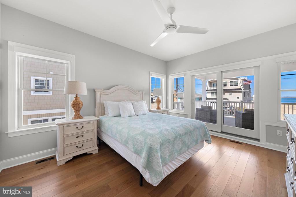 30 W HARDING AVENUE