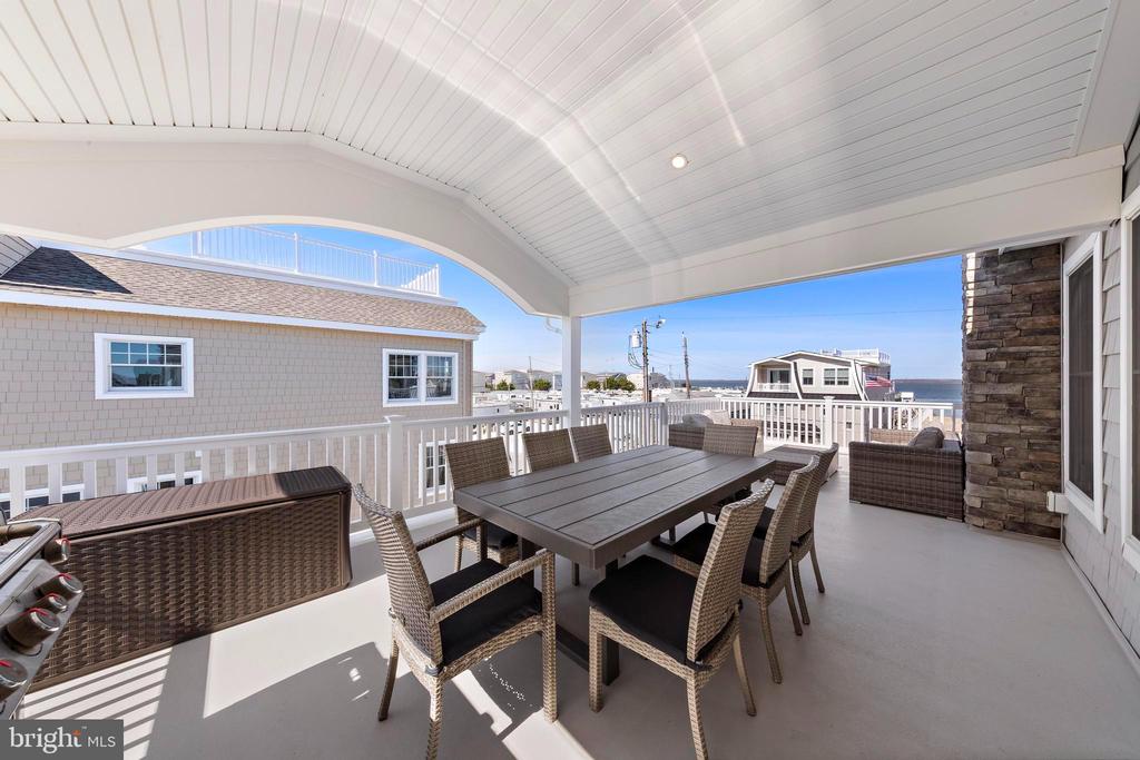 30 W HARDING AVENUE