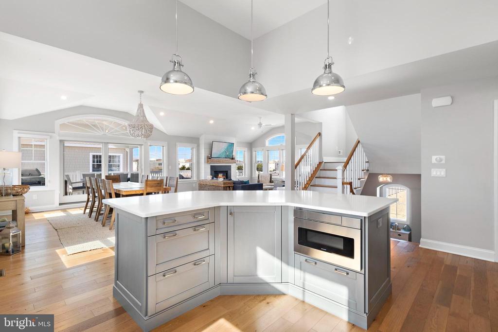 30 W HARDING AVENUE