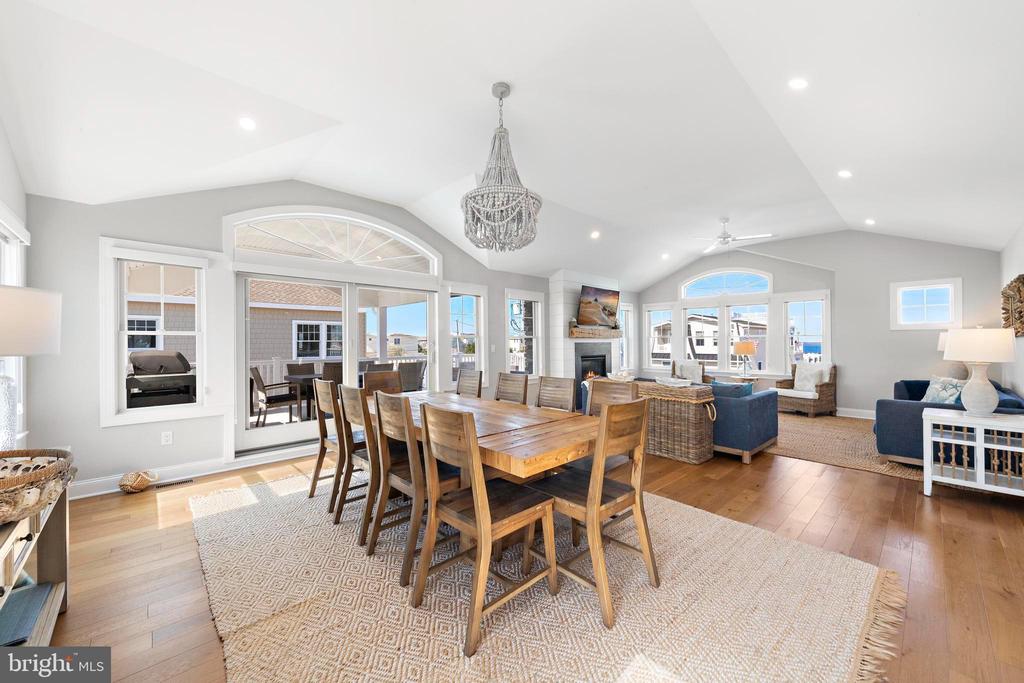 30 W HARDING AVENUE