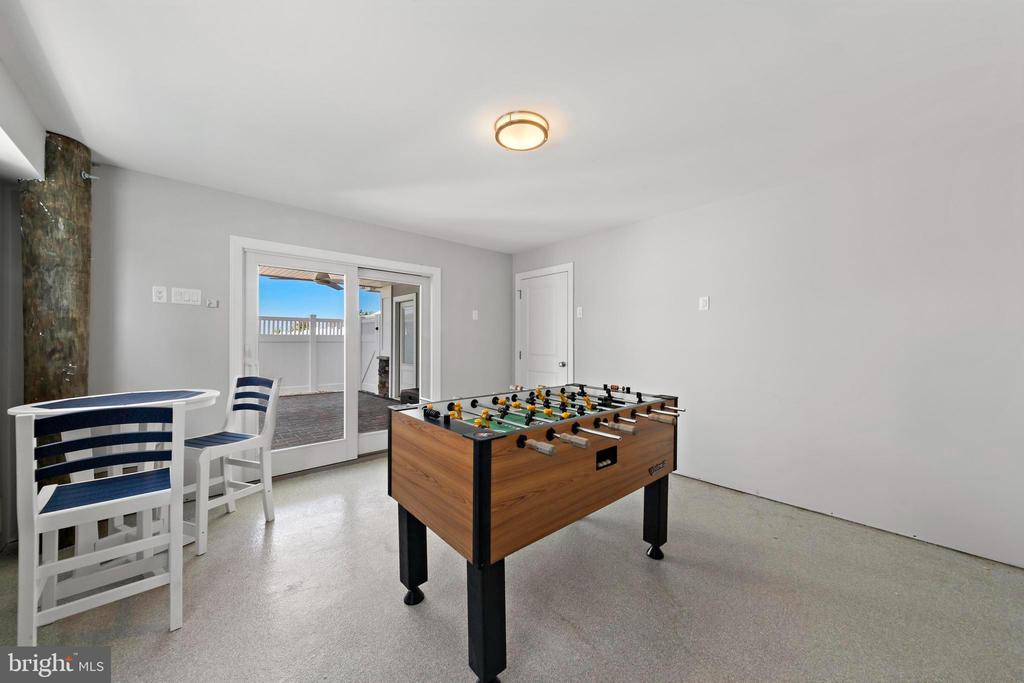 30 W HARDING AVENUE