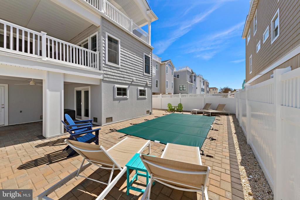 30 W HARDING AVENUE