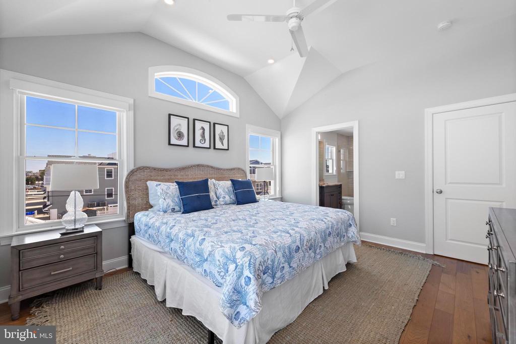 30 W HARDING AVENUE