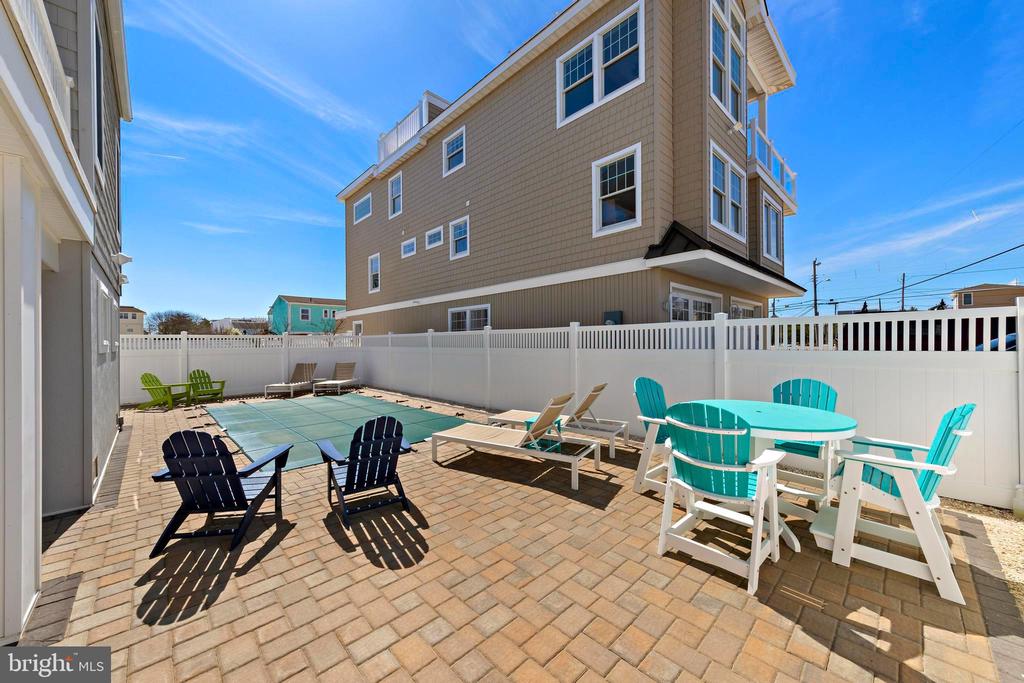 30 W HARDING AVENUE