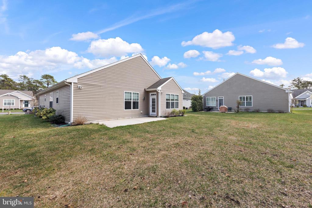333 NEWPORT WAY