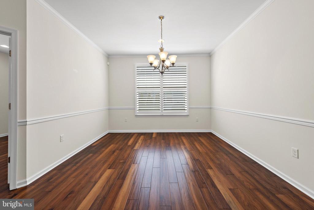 333 NEWPORT WAY