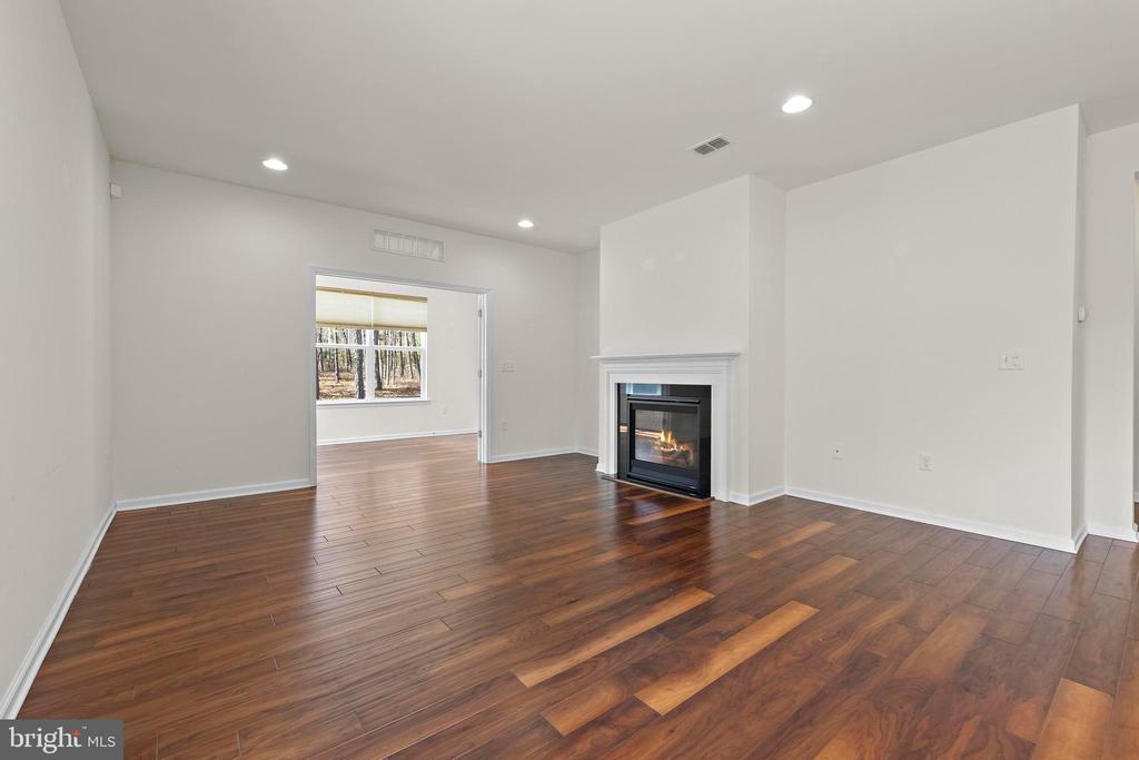 333 NEWPORT WAY