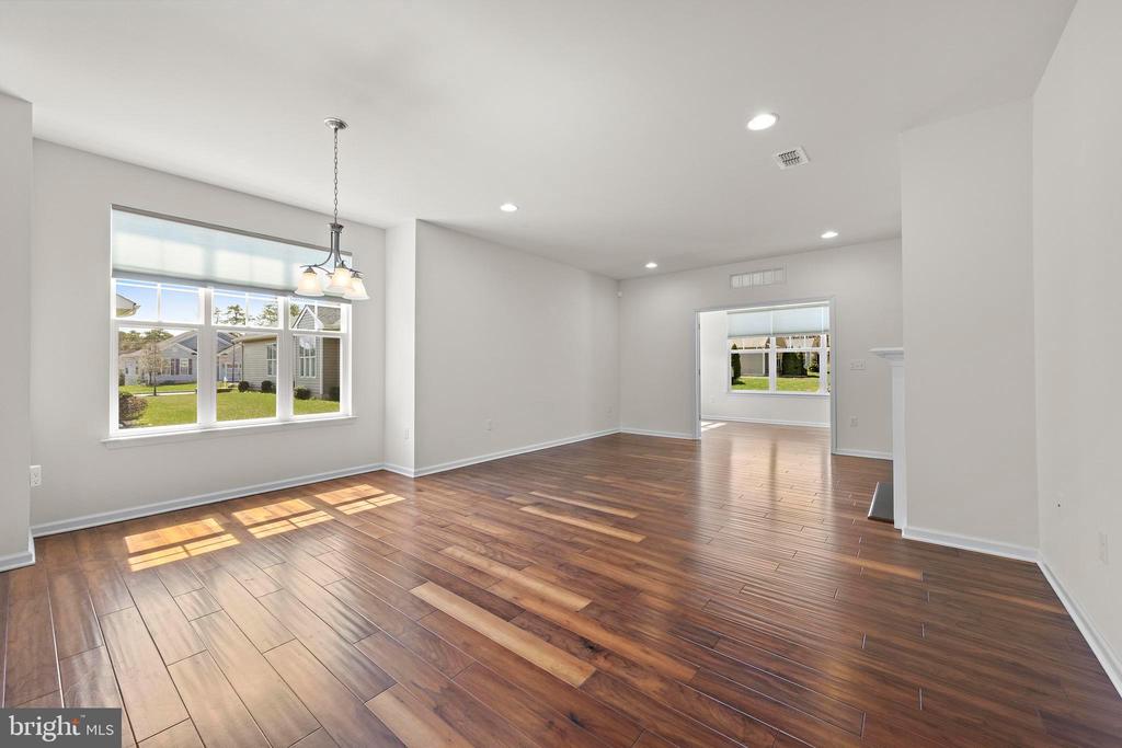333 NEWPORT WAY