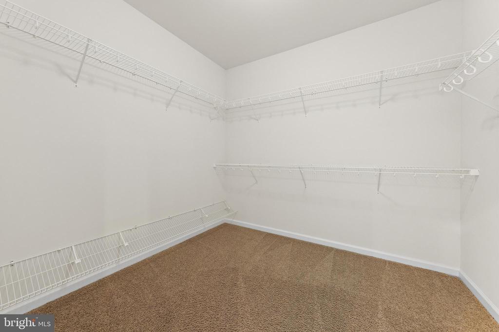 333 NEWPORT WAY