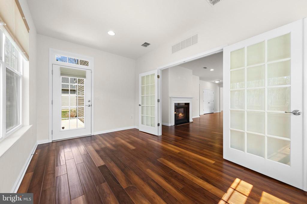 333 NEWPORT WAY
