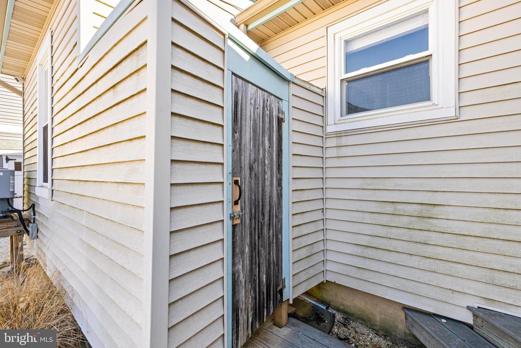 14 CLARA DRIVE