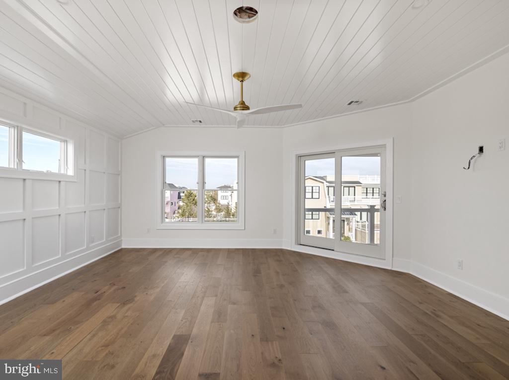 129-C LONG BEACH BOULEVARD