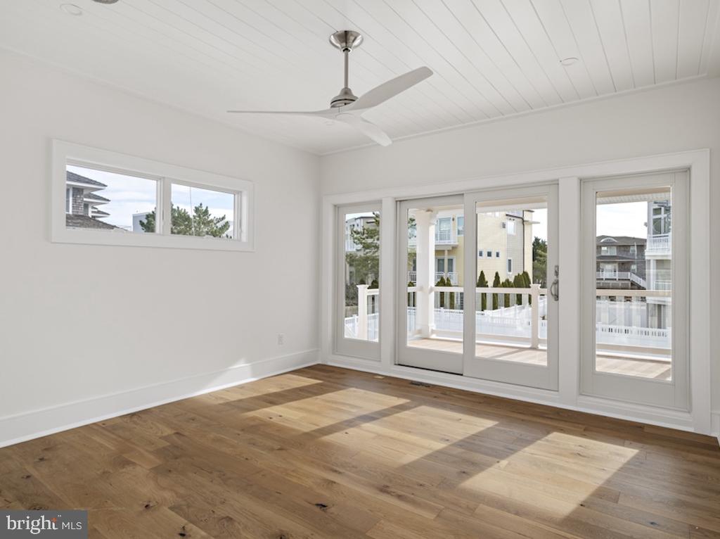 129-C LONG BEACH BOULEVARD