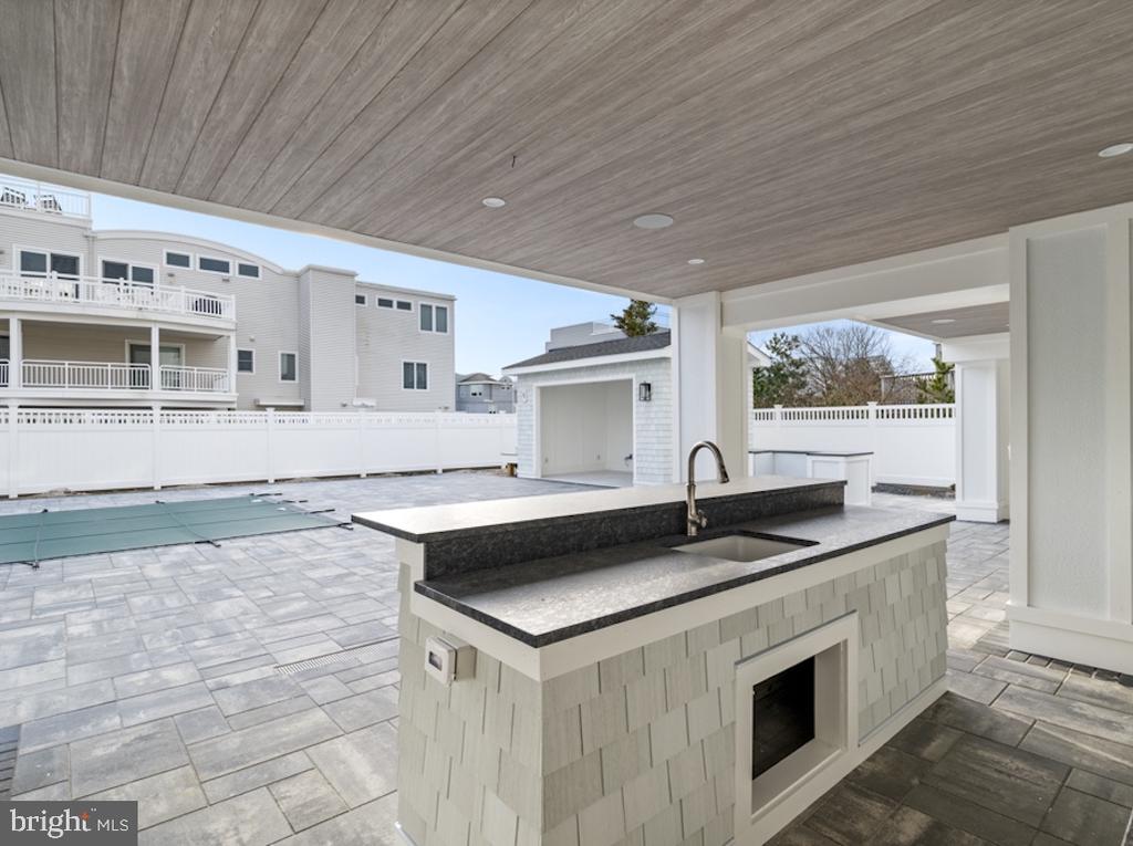 129-C LONG BEACH BOULEVARD