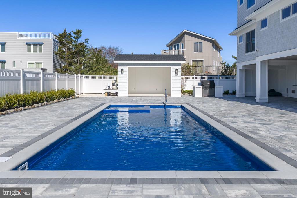 129-C LONG BEACH BOULEVARD