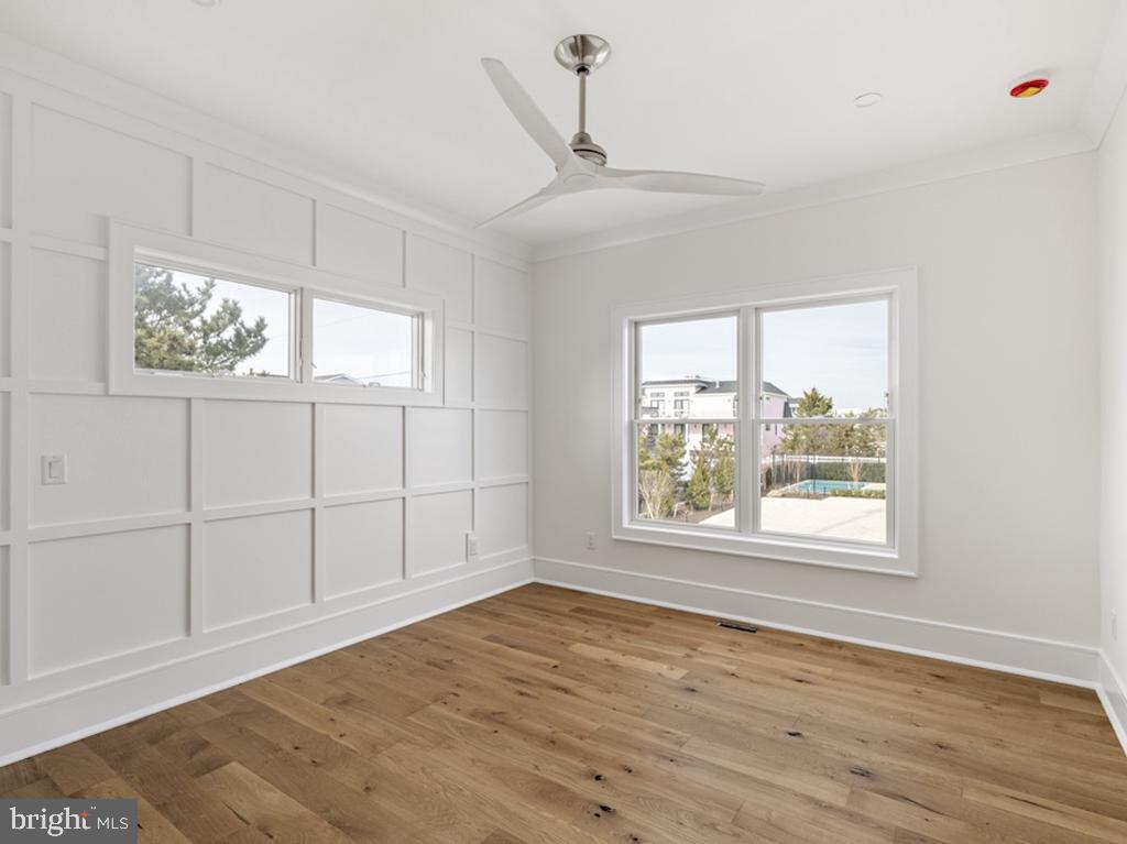 129-C LONG BEACH BOULEVARD