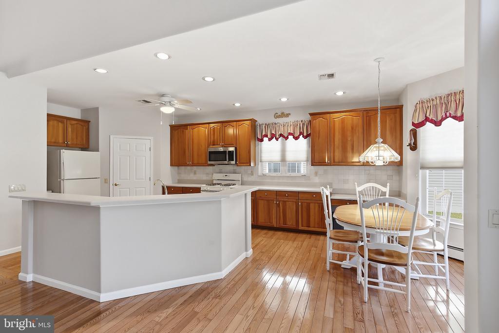 4 SWAN LAKE COURT