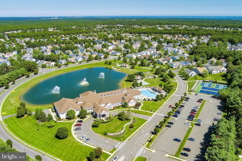 4 SWAN LAKE COURT