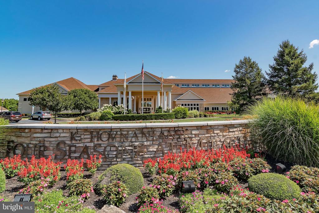 4 SWAN LAKE COURT