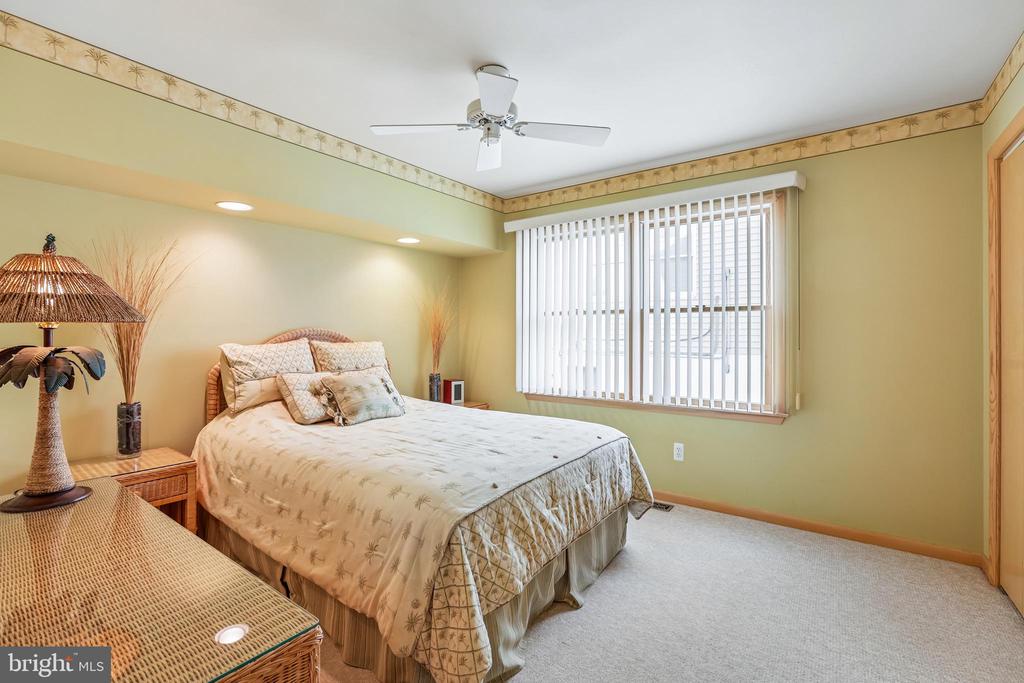 42 W CAPE COD LANE