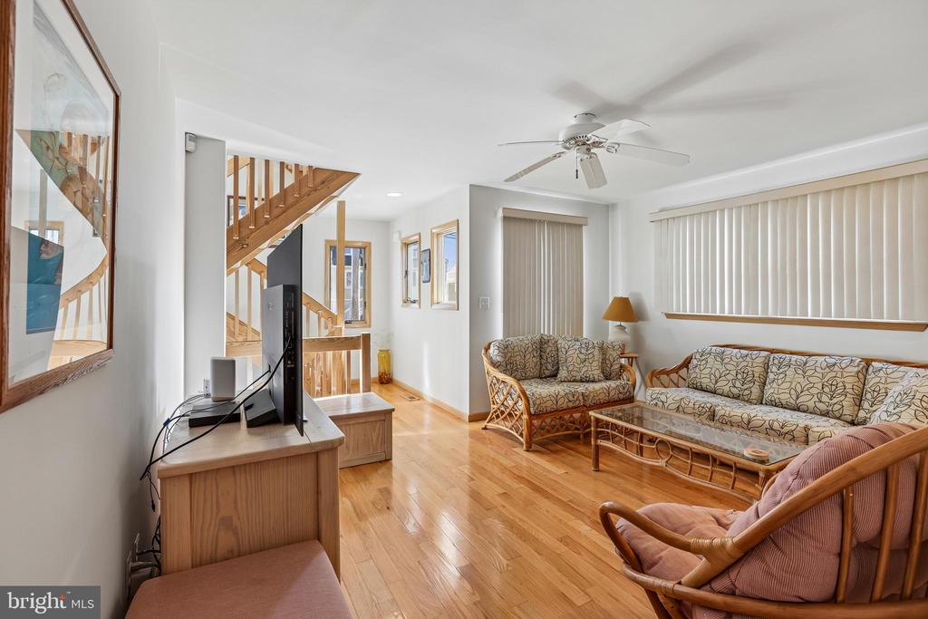 42 W CAPE COD LANE