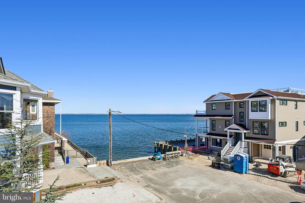 42 W CAPE COD LANE