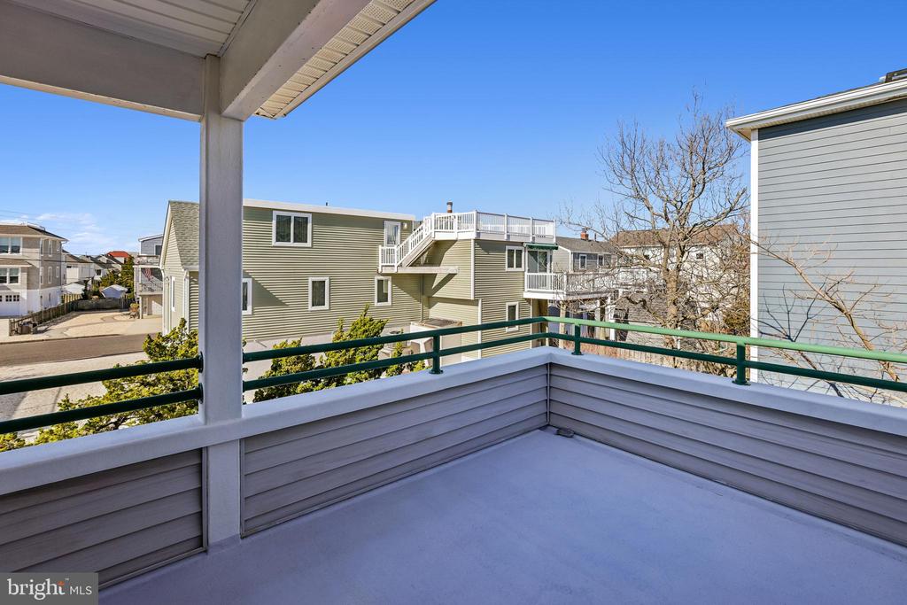 42 W CAPE COD LANE