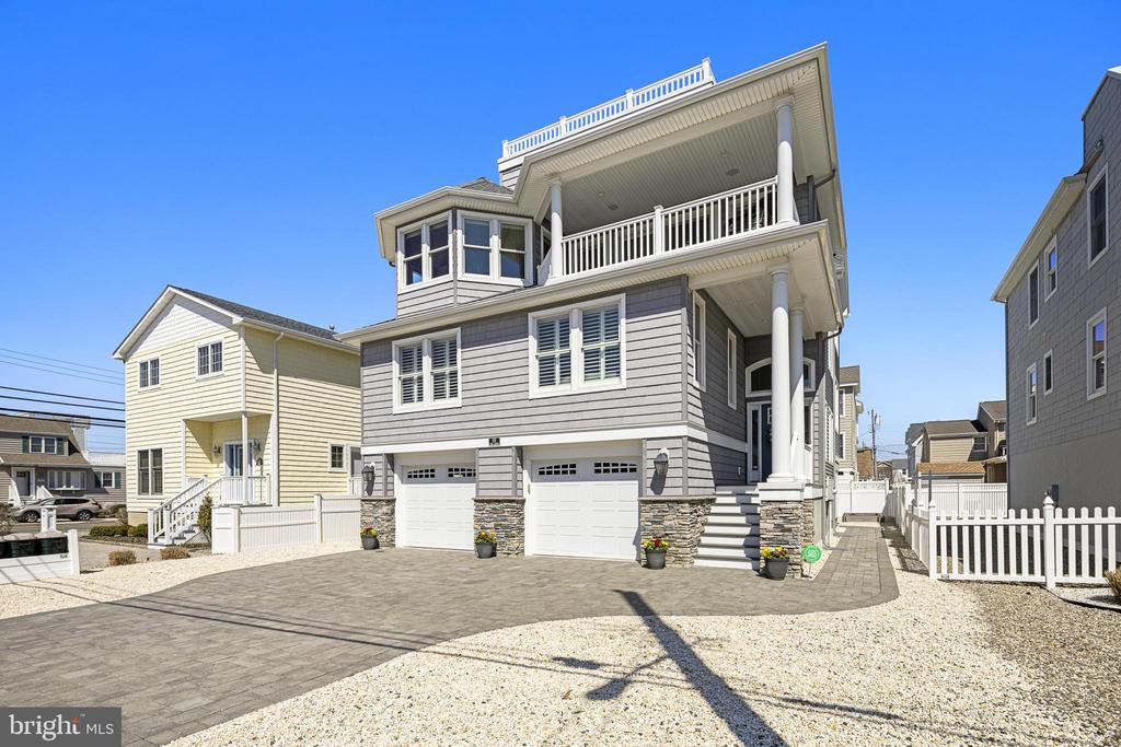 103 E MARINE LANE
