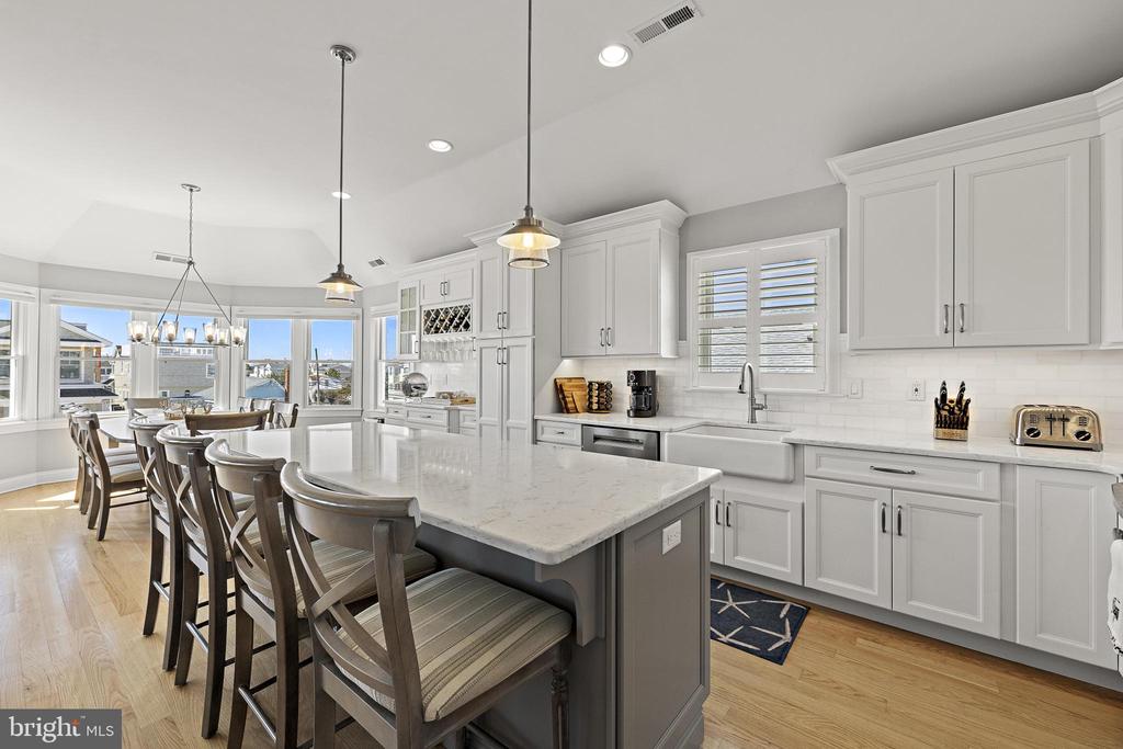 103 E MARINE LANE