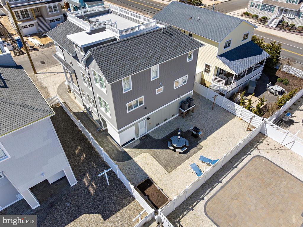 103 E MARINE LANE