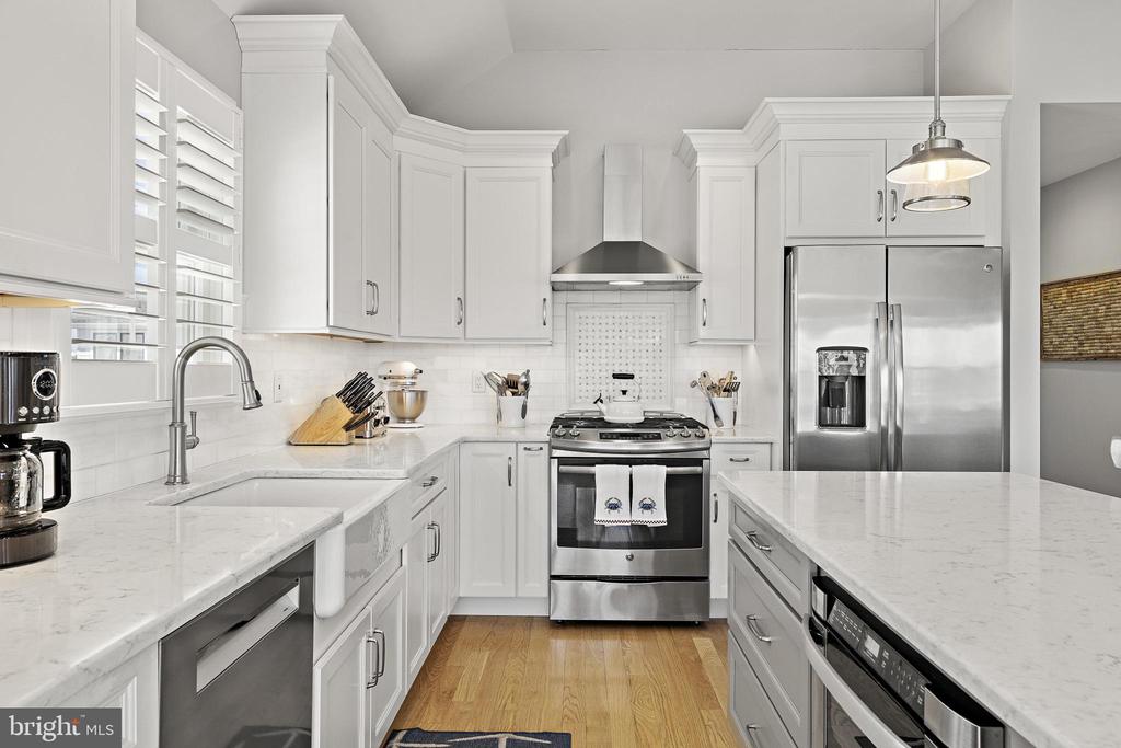 103 E MARINE LANE