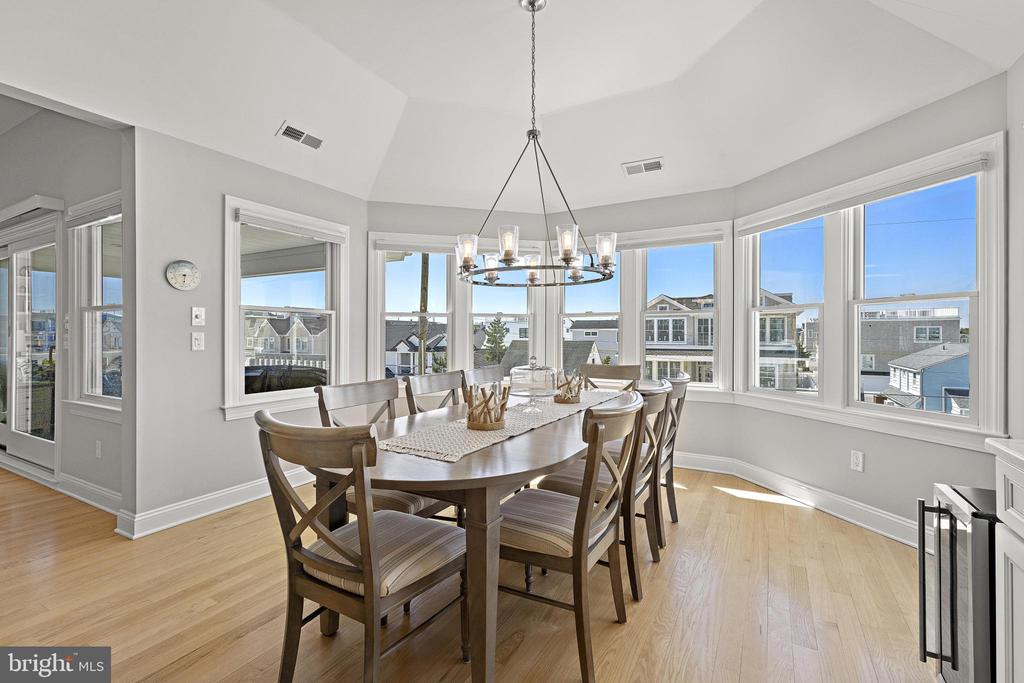 103 E MARINE LANE