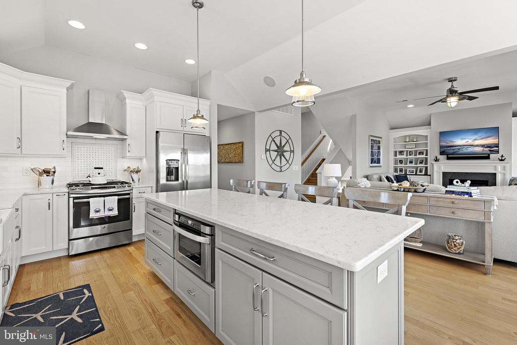 103 E MARINE LANE