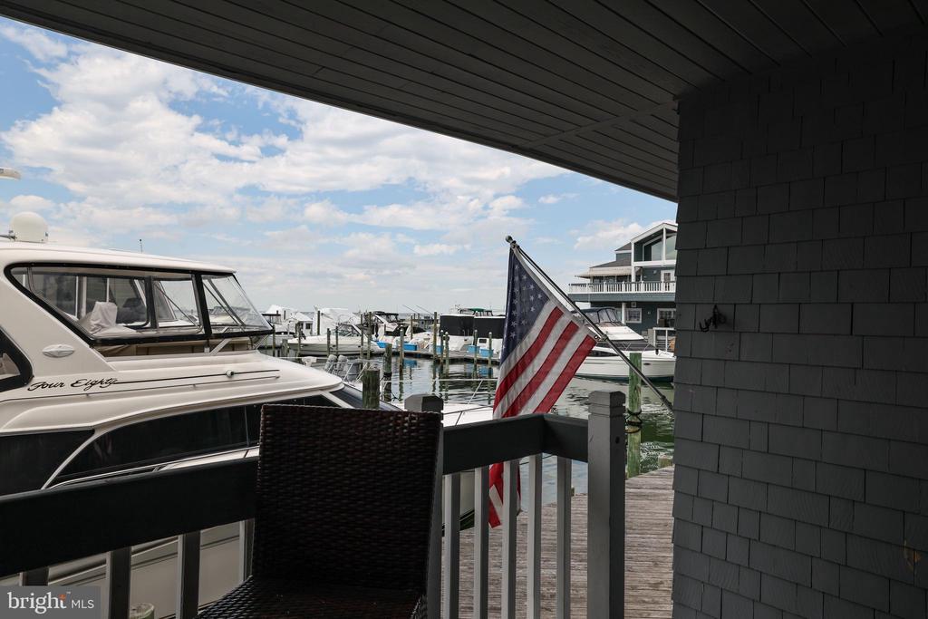 1000 N BAY AVENUE Unit: C7