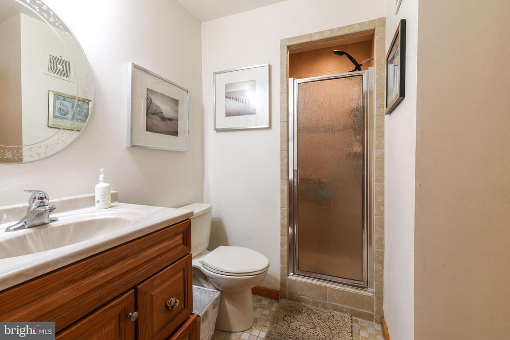 1000 N BAY AVENUE Unit: C7