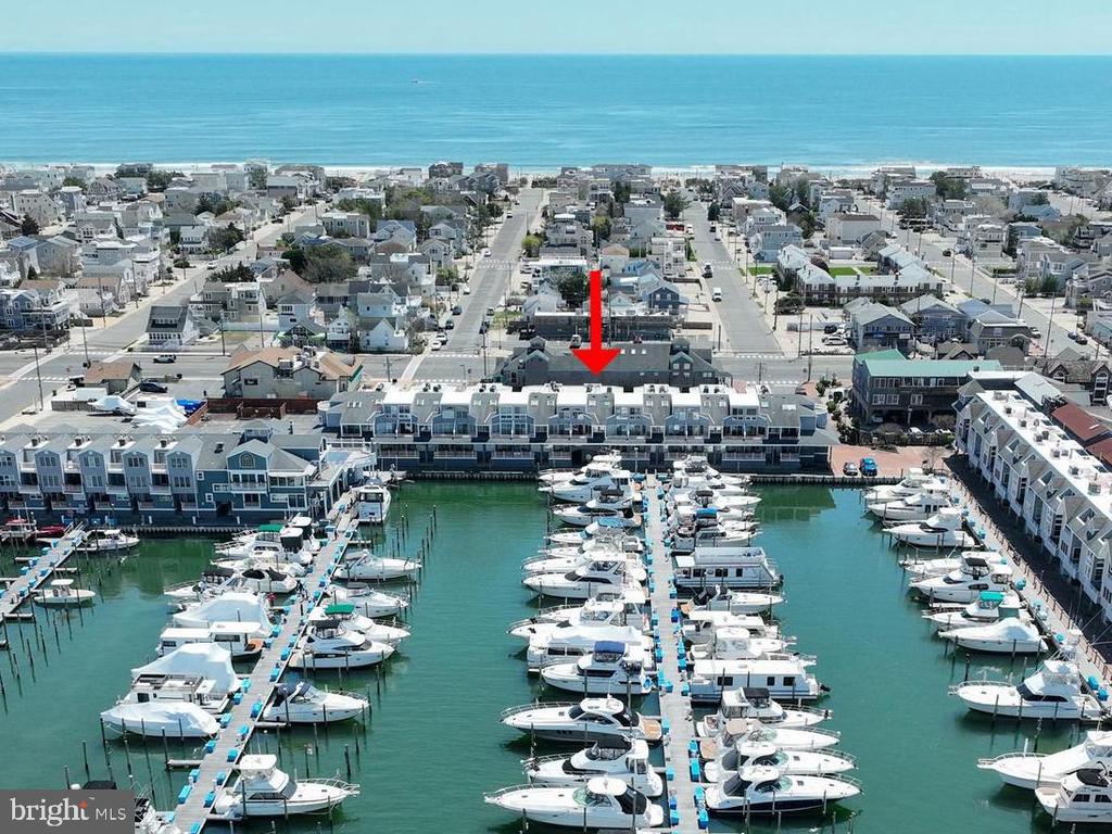 1000 N BAY AVENUE Unit: C7