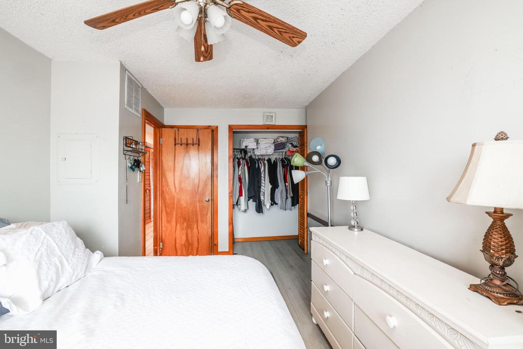 1000 N BAY AVENUE Unit: C7