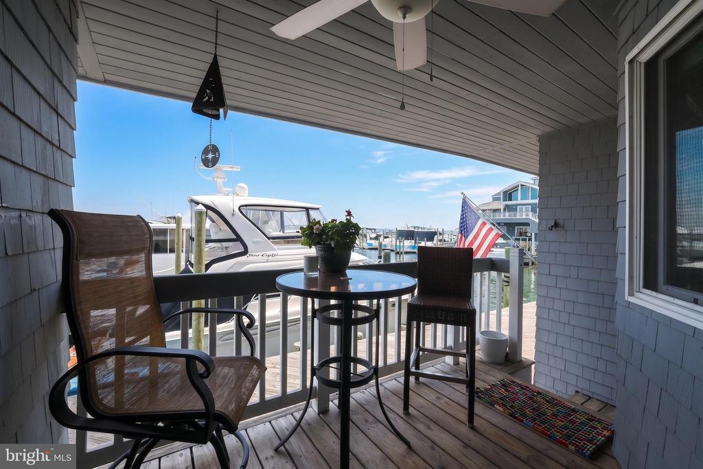 1000 N BAY AVENUE Unit: C7