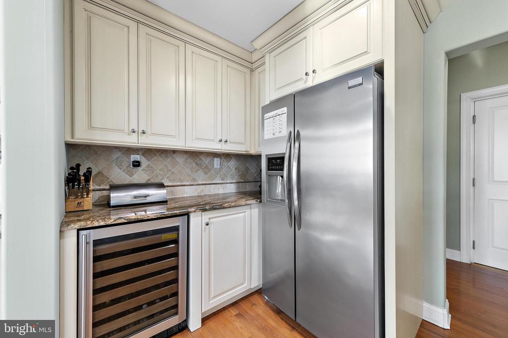 41 W OCEAN VIEW DRIVE