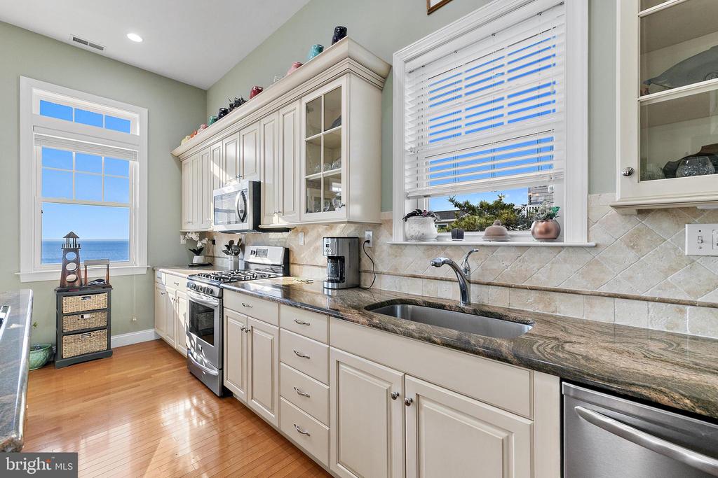 41 W OCEAN VIEW DRIVE