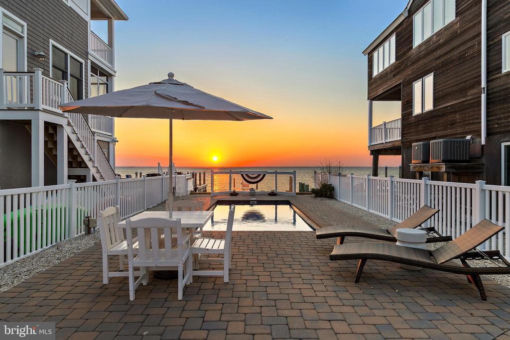 41 W OCEAN VIEW DRIVE