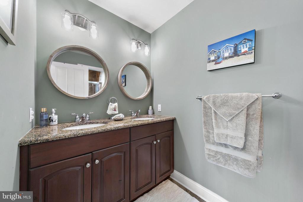 41 W OCEAN VIEW DRIVE