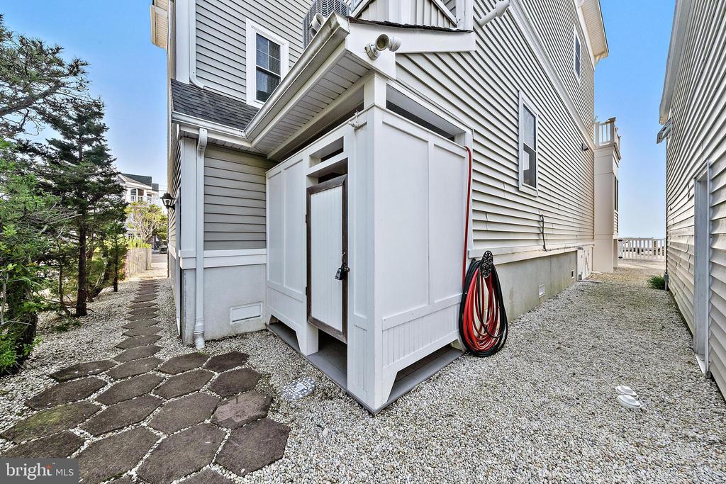41 W OCEAN VIEW DRIVE