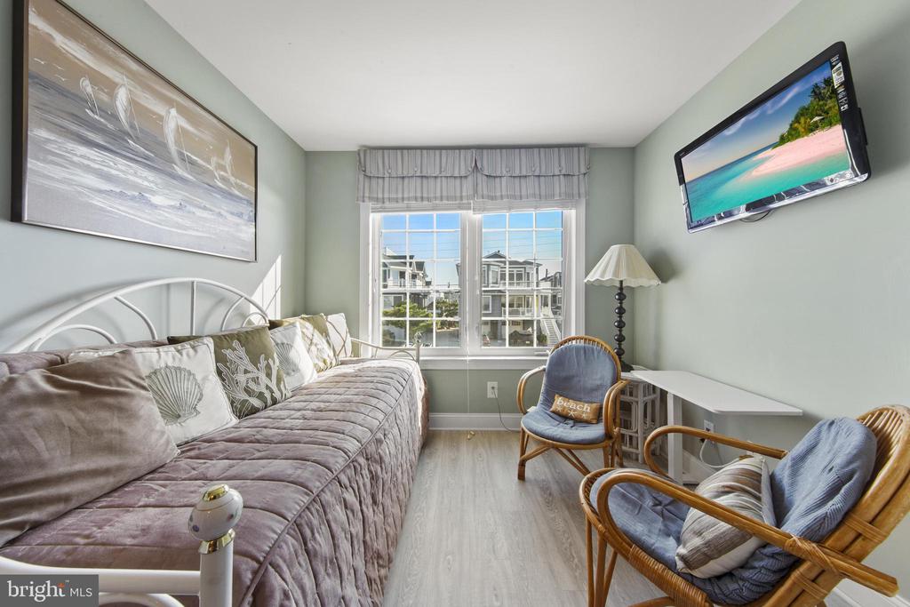 41 W OCEAN VIEW DRIVE